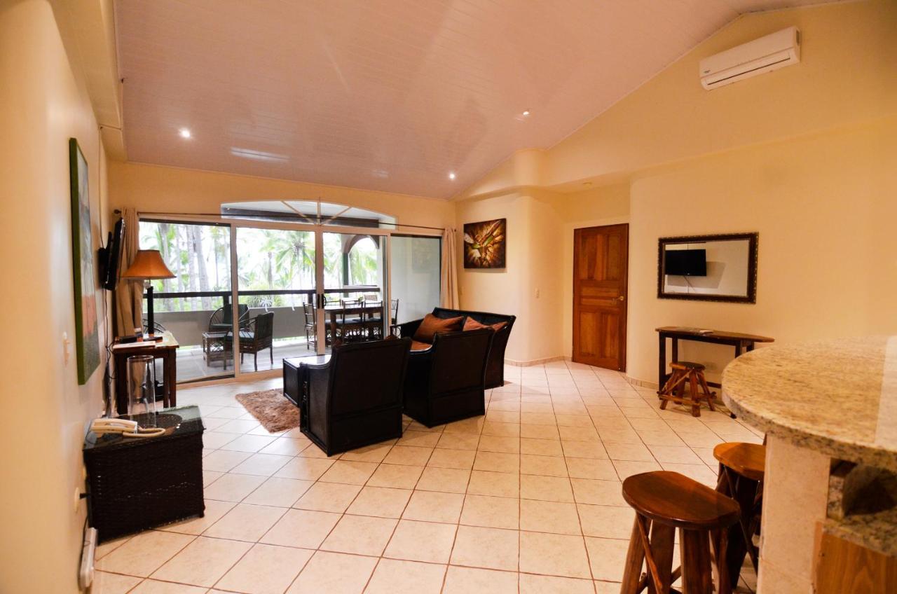 Cocomar Beachfront Hotel Parrita Exteriör bild