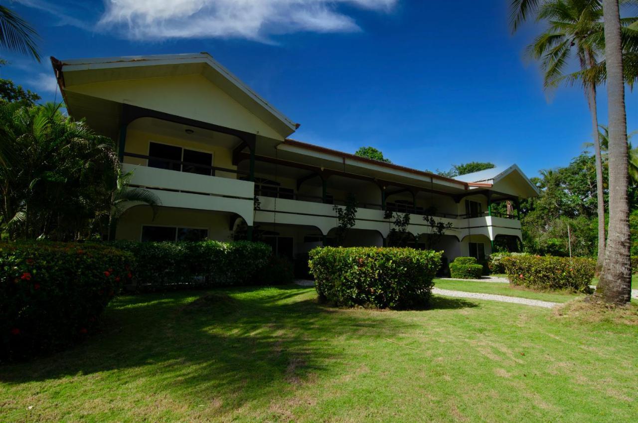 Cocomar Beachfront Hotel Parrita Exteriör bild