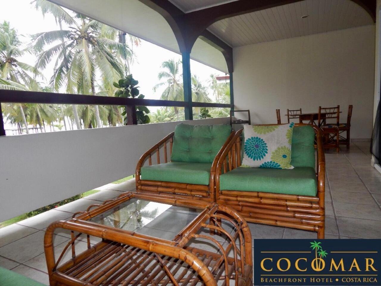 Cocomar Beachfront Hotel Parrita Exteriör bild
